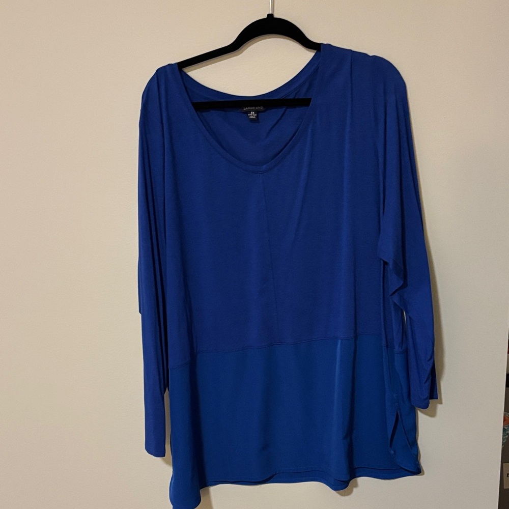 Lands' End Women's Royal Blue Long Sleeve Top Never worn